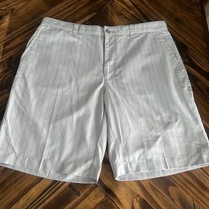 Call away X series, mens golf shorts! Size 36! Like New!